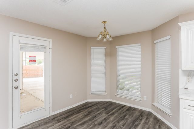 346 Mesquite Hill Drive, Arlington, TX 76002