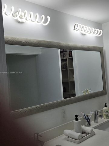 16385 Biscayne Blvd 1802, North Miami Beach, FL 33160