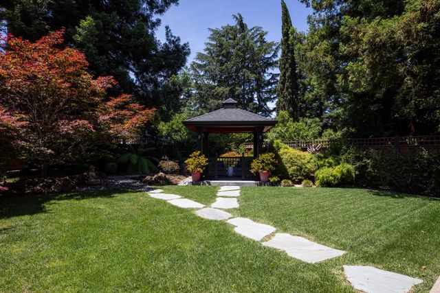 1514 Frontero Avenue, Los Altos, CA 94024