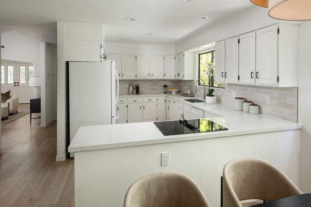 1514 Frontero Avenue, Los Altos, CA 94024