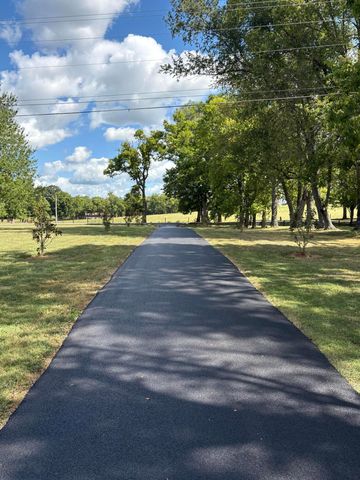 3612 Ironworks Road, Georgetown, KY 40324