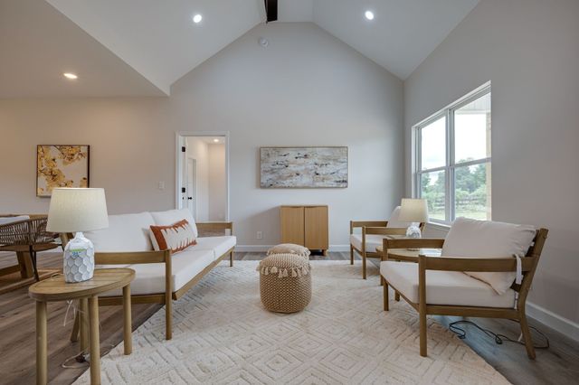 835 Wells Road, Dickson, TN 37055