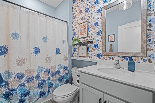 966 Pineland Drive, Woodruff, SC 29388