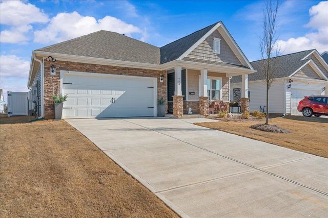 966 Pineland Drive, Woodruff, SC 29388