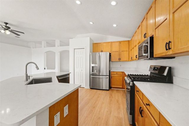 18048 ARBOR CREST DRIVE, Tampa, FL 33647