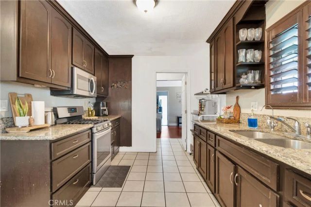 15116 S Lime Avenue, Compton, CA 90221