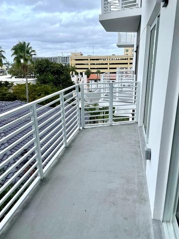 1938 Jackson Street 403, Hollywood, FL 33020