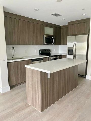 1938 Jackson Street 403, Hollywood, FL 33020