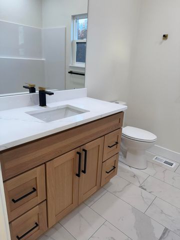 405 Raspberry Road, Highlandville, MO 65669