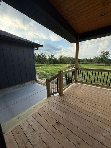 405 Raspberry Road, Highlandville, MO 65669