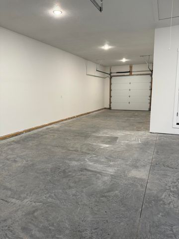 405 Raspberry Road, Highlandville, MO 65669