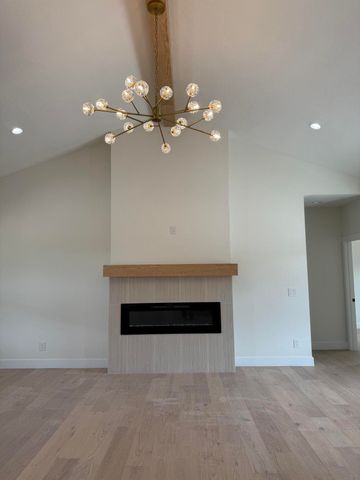 405 Raspberry Road, Highlandville, MO 65669