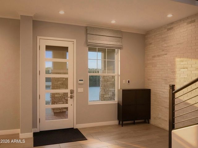 16608 S 9TH Street, Phoenix, AZ 85048