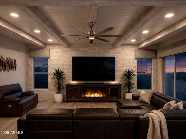 16608 S 9TH Street, Phoenix, AZ 85048