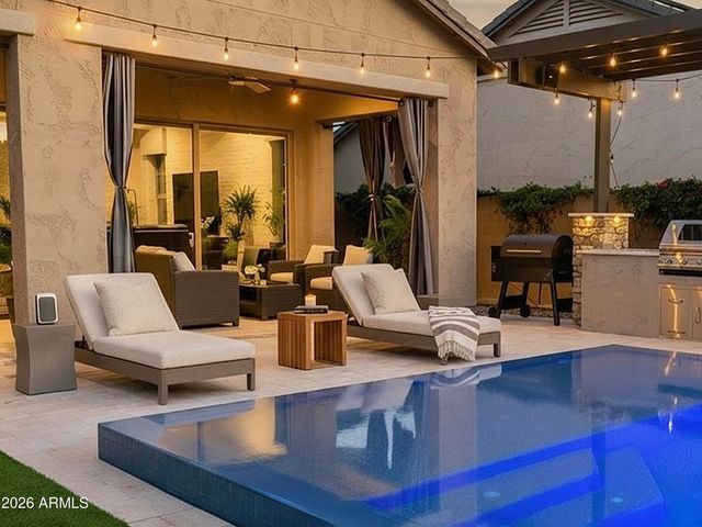 16608 S 9TH Street, Phoenix, AZ 85048