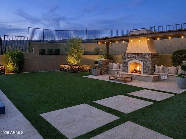 16608 S 9TH Street, Phoenix, AZ 85048