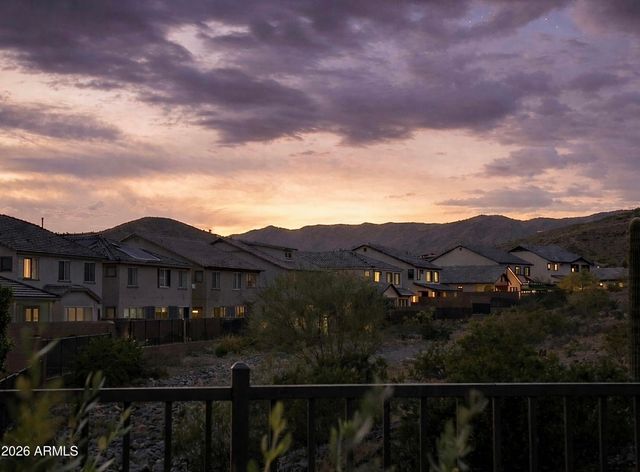 16608 S 9TH Street, Phoenix, AZ 85048