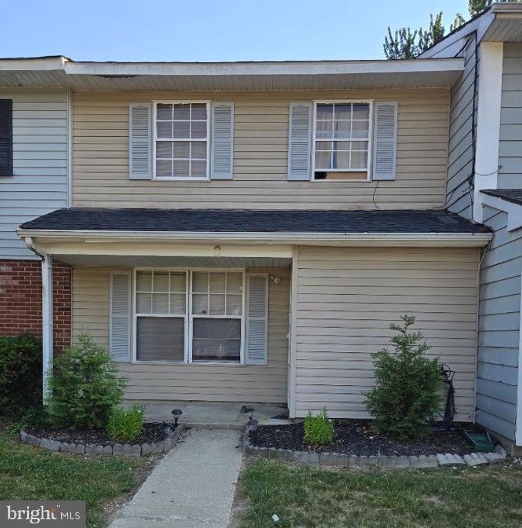 2 VERNON CT, Sicklerville, NJ 08081