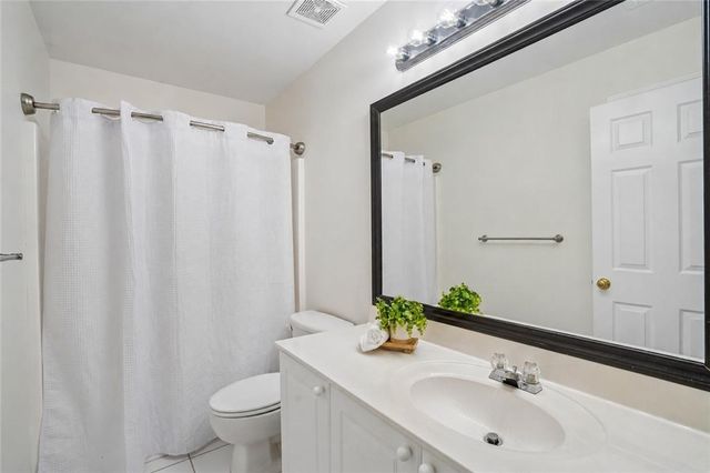 6815 Grand Magnolia Drive, Sugar Hill, GA 30518