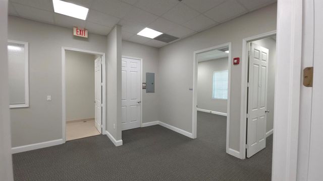 7301 Wiles Road 107, Coral Springs, FL 33067