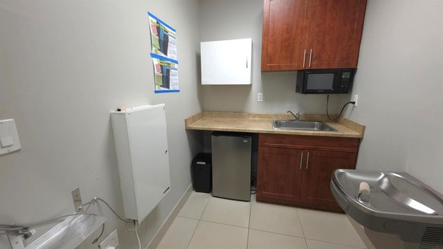 7301 Wiles Road 107, Coral Springs, FL 33067