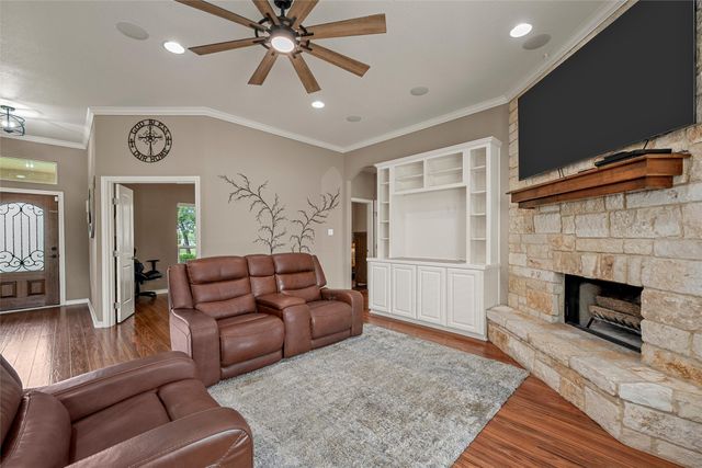1117 Downsville Road, Robinson, TX 76706