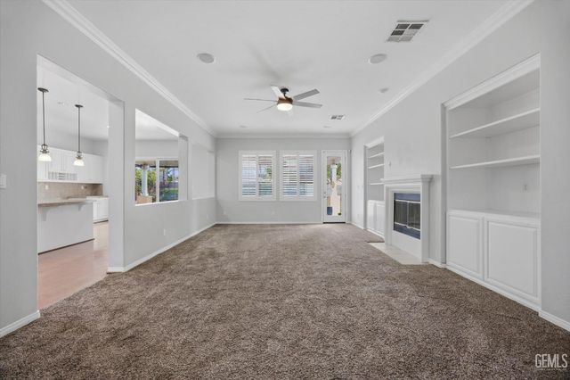 9406 Kingsmill Lane, Bakersfield, CA 93312