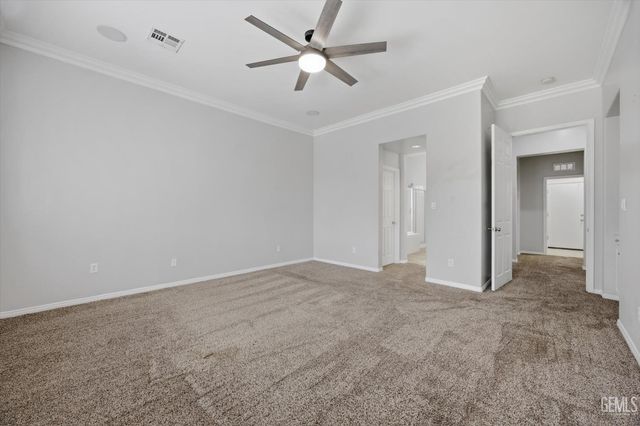 9406 Kingsmill Lane, Bakersfield, CA 93312