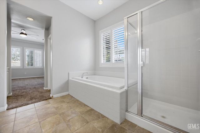 9406 Kingsmill Lane, Bakersfield, CA 93312