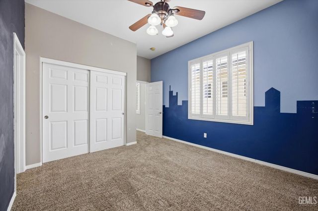 9406 Kingsmill Lane, Bakersfield, CA 93312