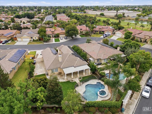 9406 Kingsmill Lane, Bakersfield, CA 93312