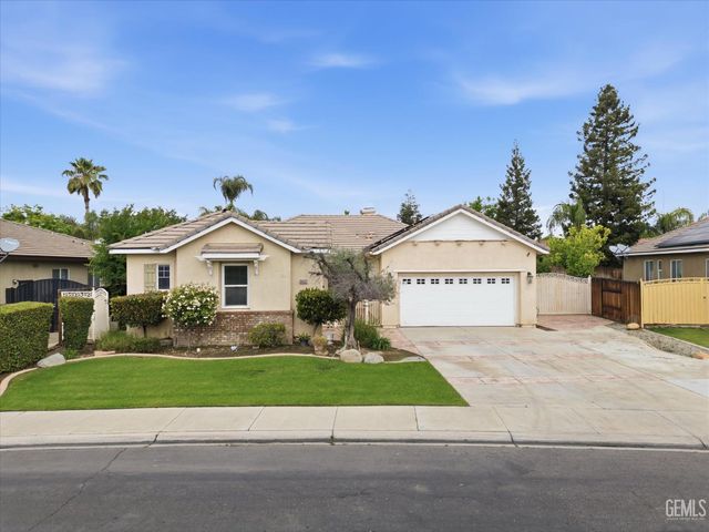 9406 Kingsmill Lane, Bakersfield, CA 93312