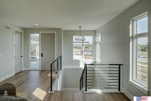 901 Pine Grove Lane, Lincoln, NE 68521