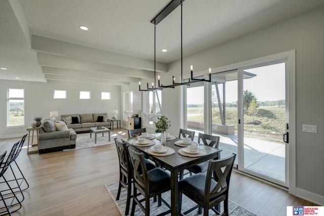 901 Pine Grove Lane, Lincoln, NE 68521