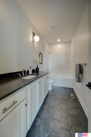 901 Pine Grove Lane, Lincoln, NE 68521