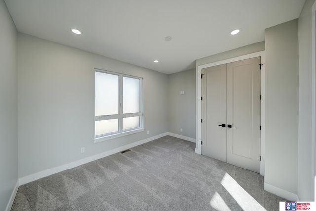 901 Pine Grove Lane, Lincoln, NE 68521