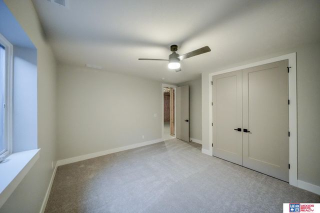901 Pine Grove Lane, Lincoln, NE 68521