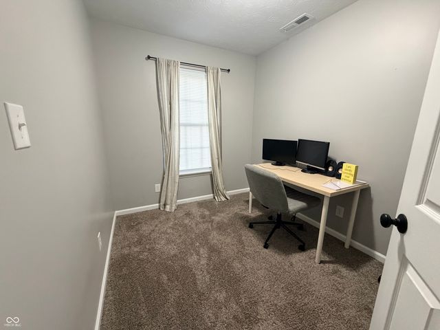10879 Parker Drive, Indianapolis, IN 46231