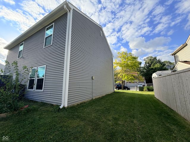 10879 Parker Drive, Indianapolis, IN 46231