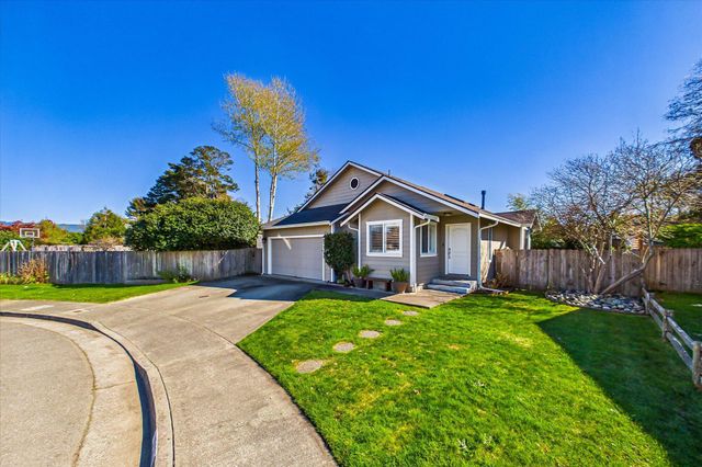1760 Sitka Court, Mckinleyville, CA 95519