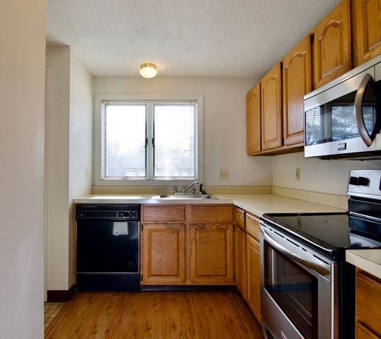 575 Bridge Rd 12-7, Northampton, MA 01062