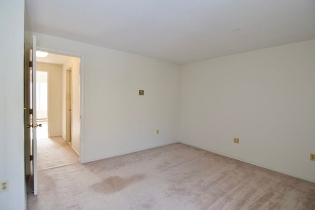 575 Bridge Rd 12-7, Northampton, MA 01062