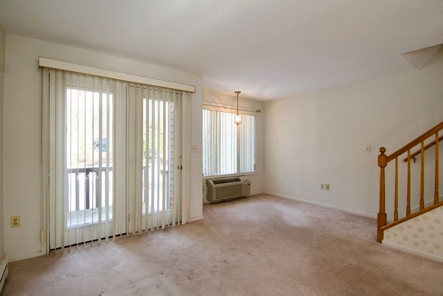 575 Bridge Rd 12-7, Northampton, MA 01062