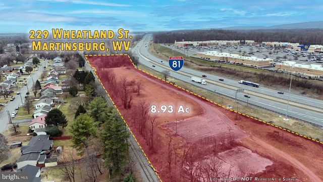 229 WHEATLAND ST, Martinsburg, WV 25405