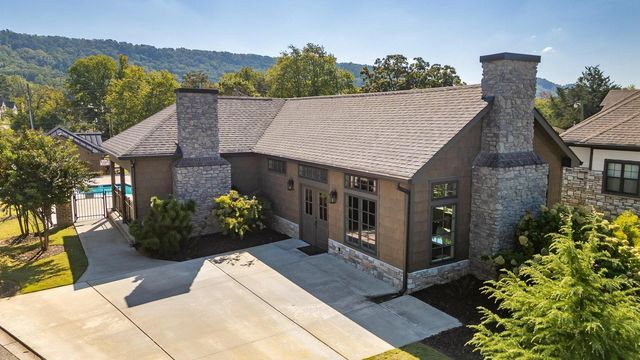 9257 Skyfall Drive, Ooltewah, TN 37363