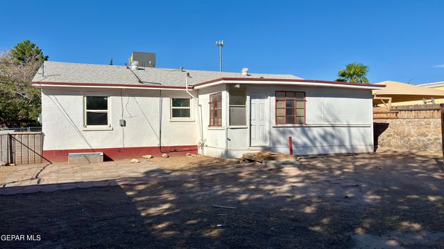 8033 CARPENTER Drive, El Paso, TX 79915