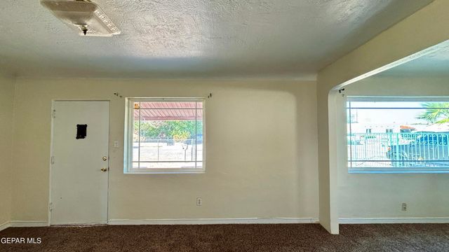 8033 CARPENTER Drive, El Paso, TX 79915