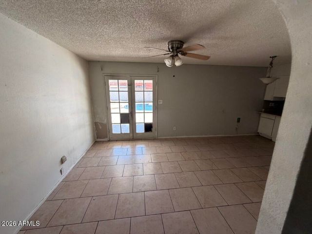 581 W 21ST Avenue, Apache Junction, AZ 85120