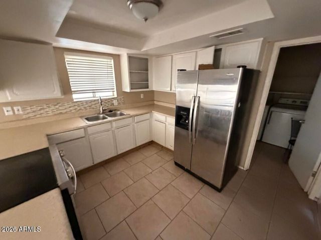 581 W 21ST Avenue, Apache Junction, AZ 85120