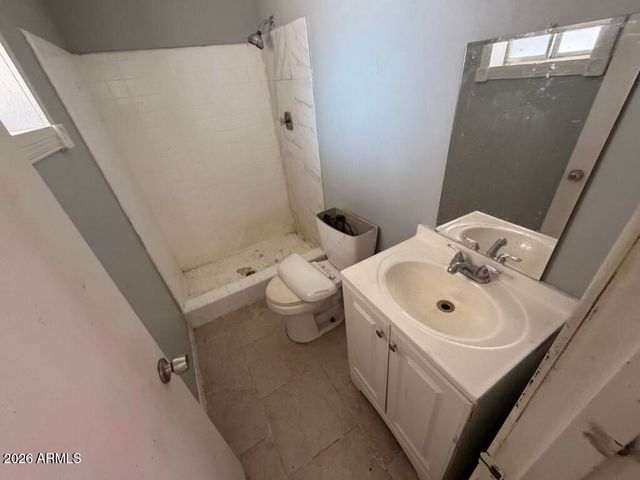 581 W 21ST Avenue, Apache Junction, AZ 85120